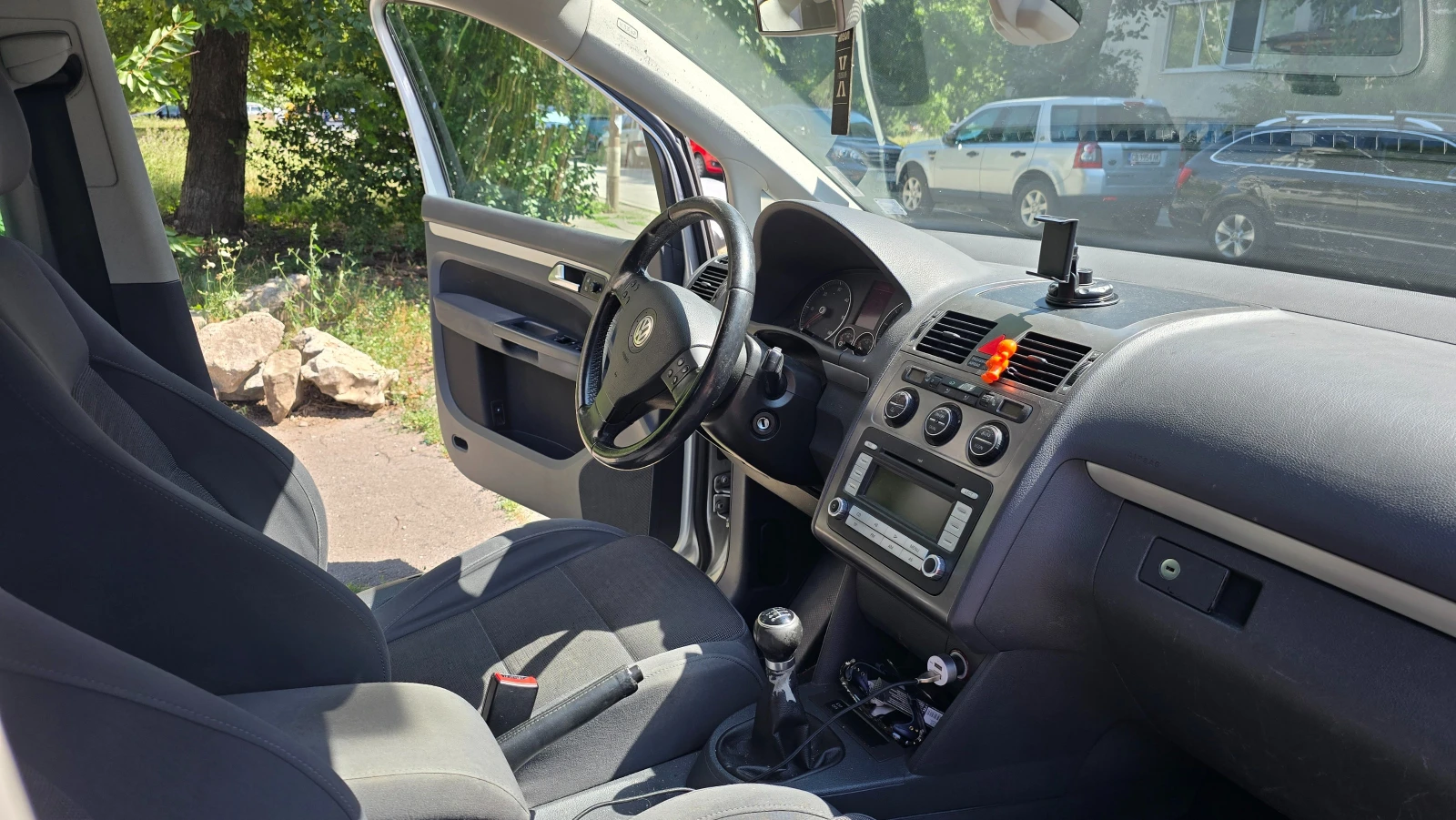 VW Touran, снимка 6 - Автомобили и джипове - 55422824