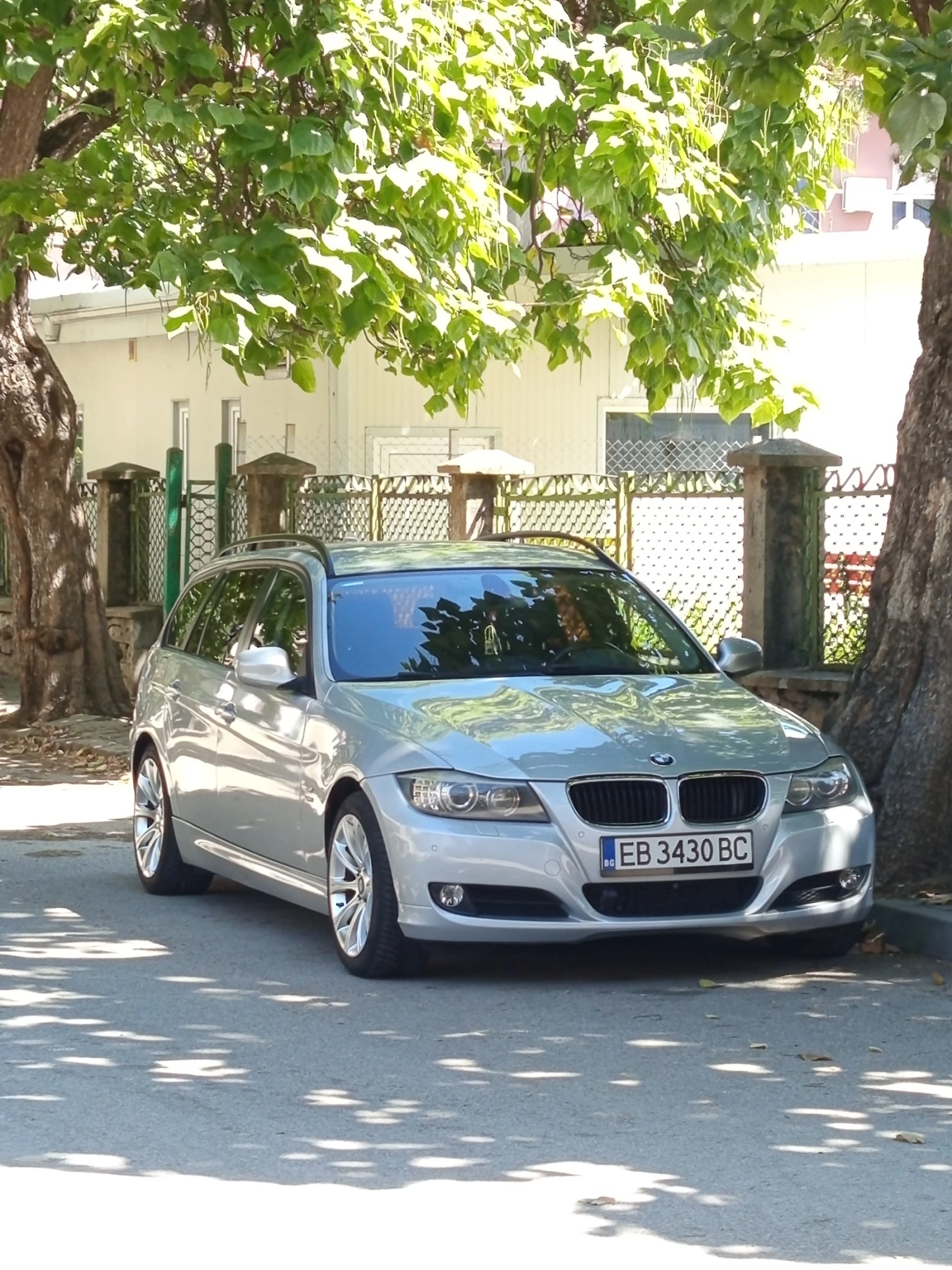 BMW 320 D 4x4 X-drive LCI FACE NAVI