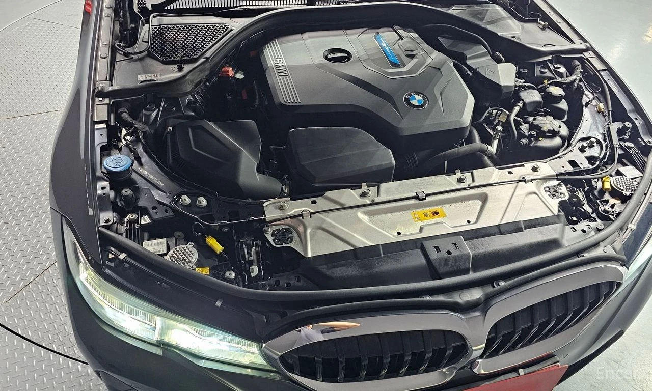 BMW 330 HYBRID* M* SPORT* HARMON* KARDON* LANE* ASSIST* 36, снимка 17 - Автомобили и джипове - 55692062