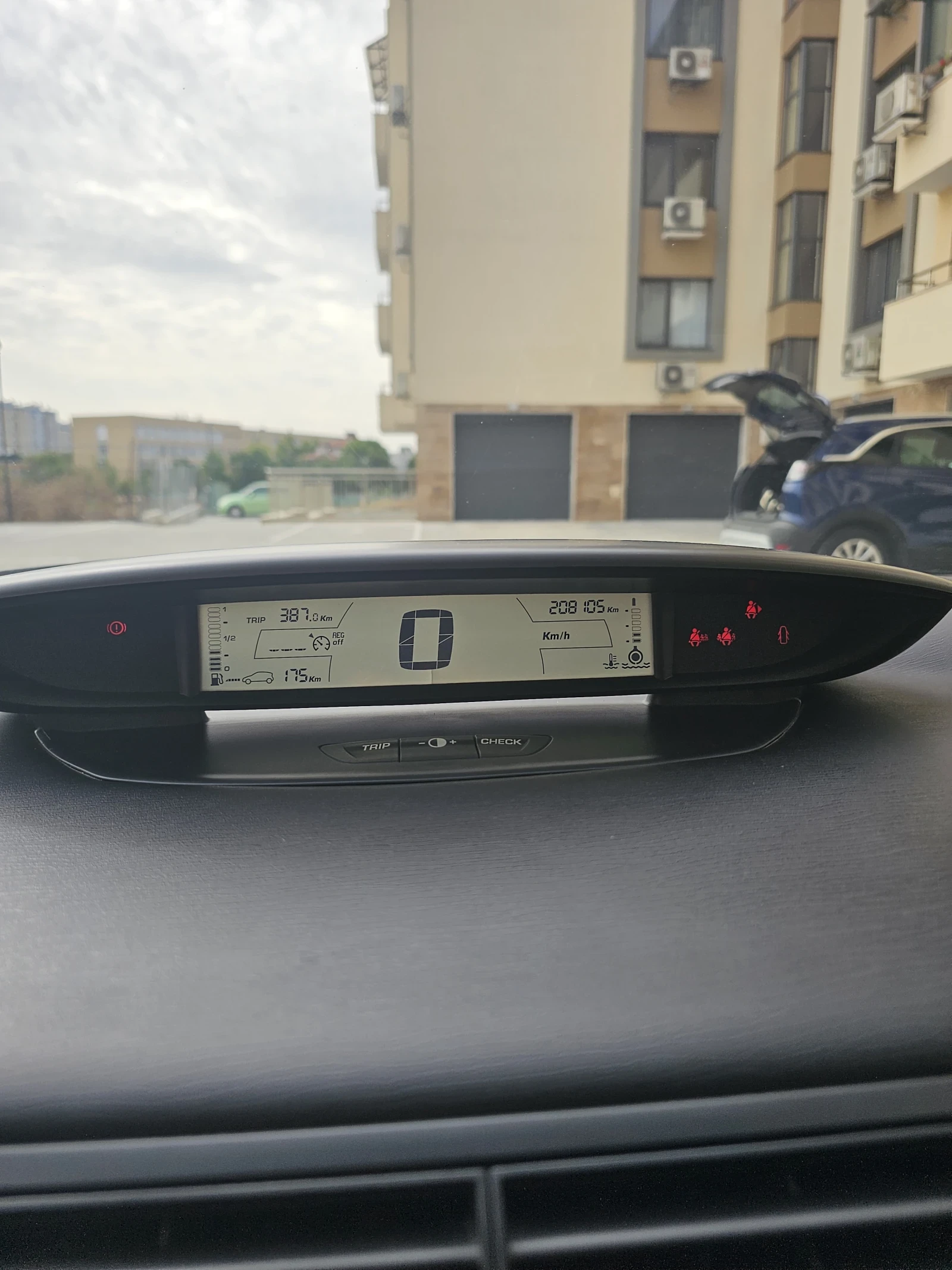 Citroen C4, снимка 5 - Автомобили и джипове - 55873552