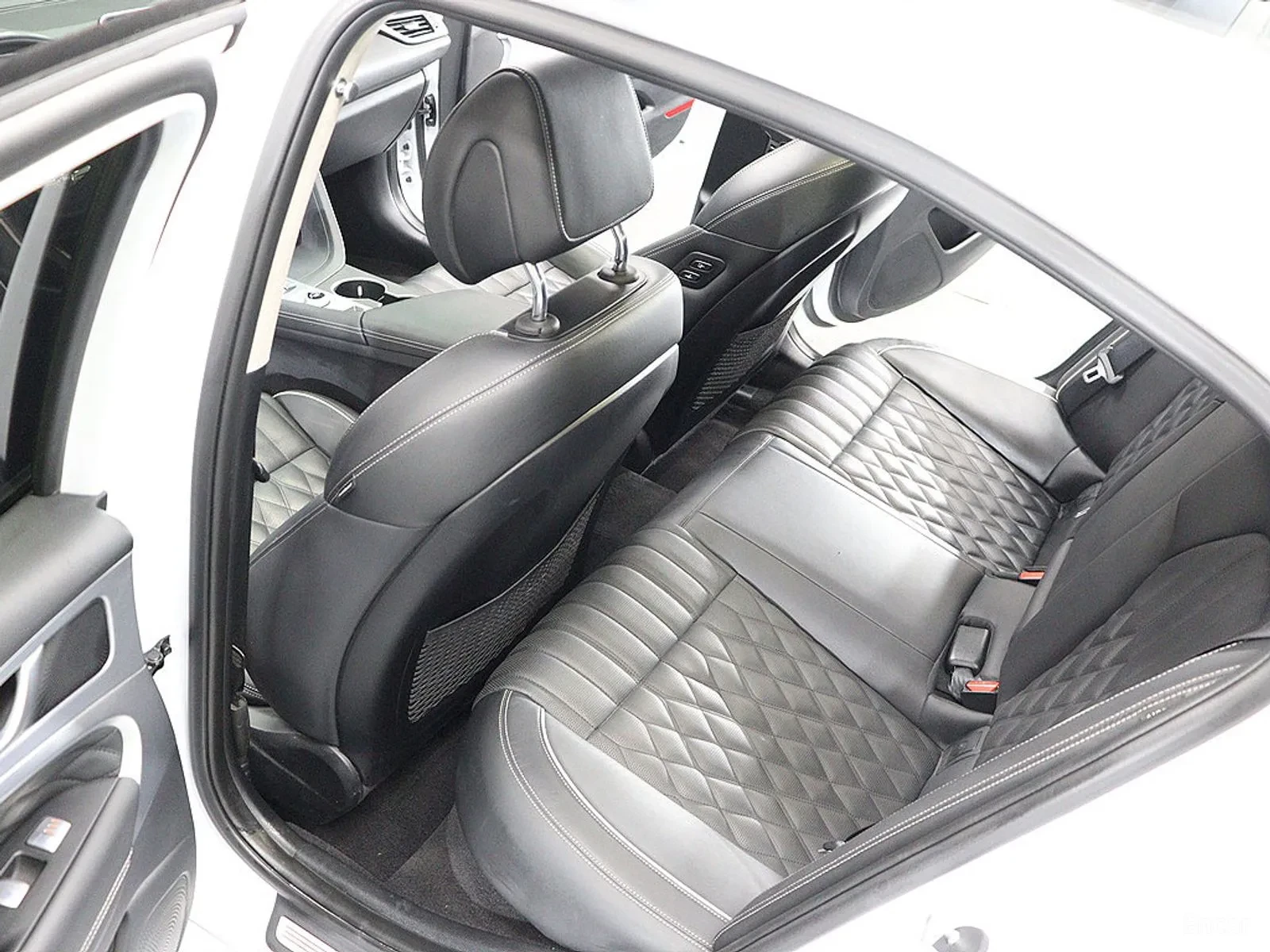 Genesis GV70 2.2D* TOP CENA* FULL EXTRI* UNIKAT* , снимка 15 - Автомобили и джипове - 56125975