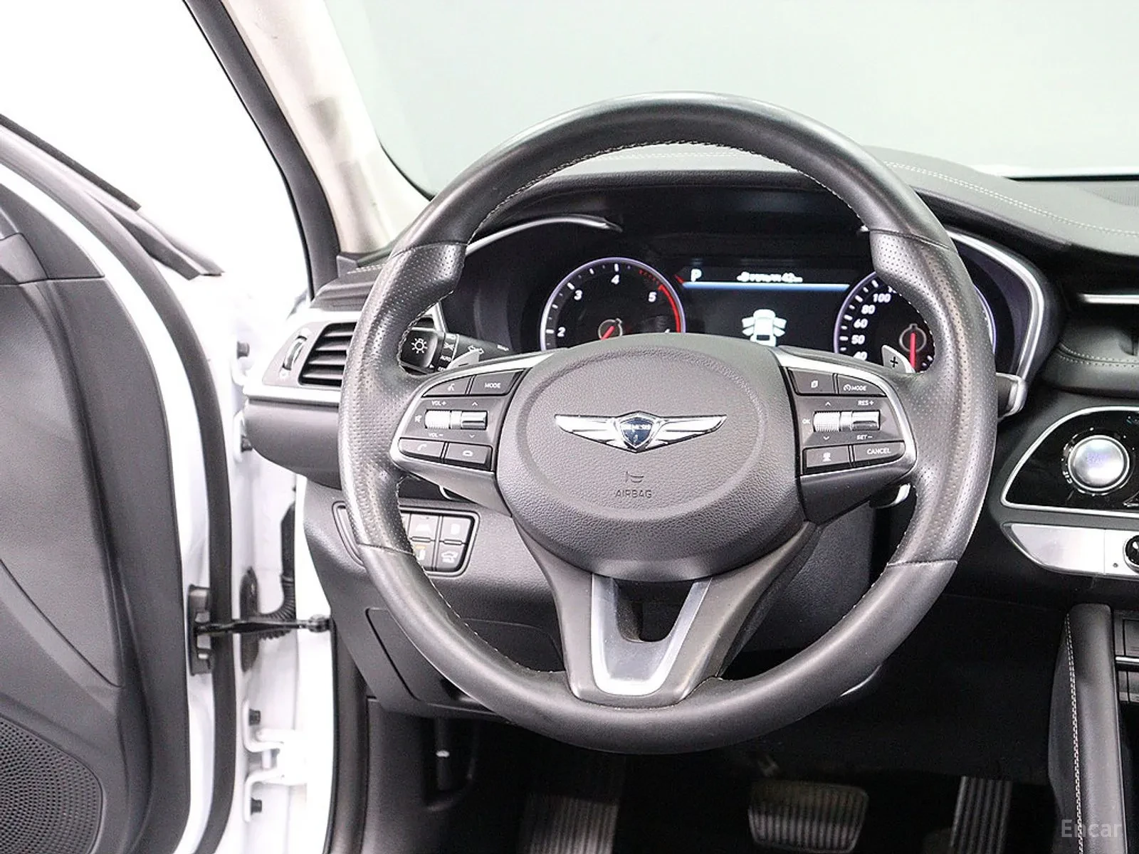 Genesis GV70 2.2D* TOP CENA* FULL EXTRI* UNIKAT* , снимка 14 - Автомобили и джипове - 56125975