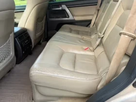 Toyota Land cruiser 200 * 5.7 V8 * Без Инциденти * Сервизна история * , снимка 10