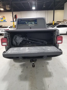 Jeep Gladiator Sport S Crew Cab 4WD, снимка 9