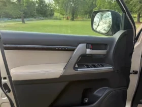 Toyota Land cruiser 200 * 5.7 V8 * Без Инциденти * Сервизна история *  | Auto.bg — изображение 8