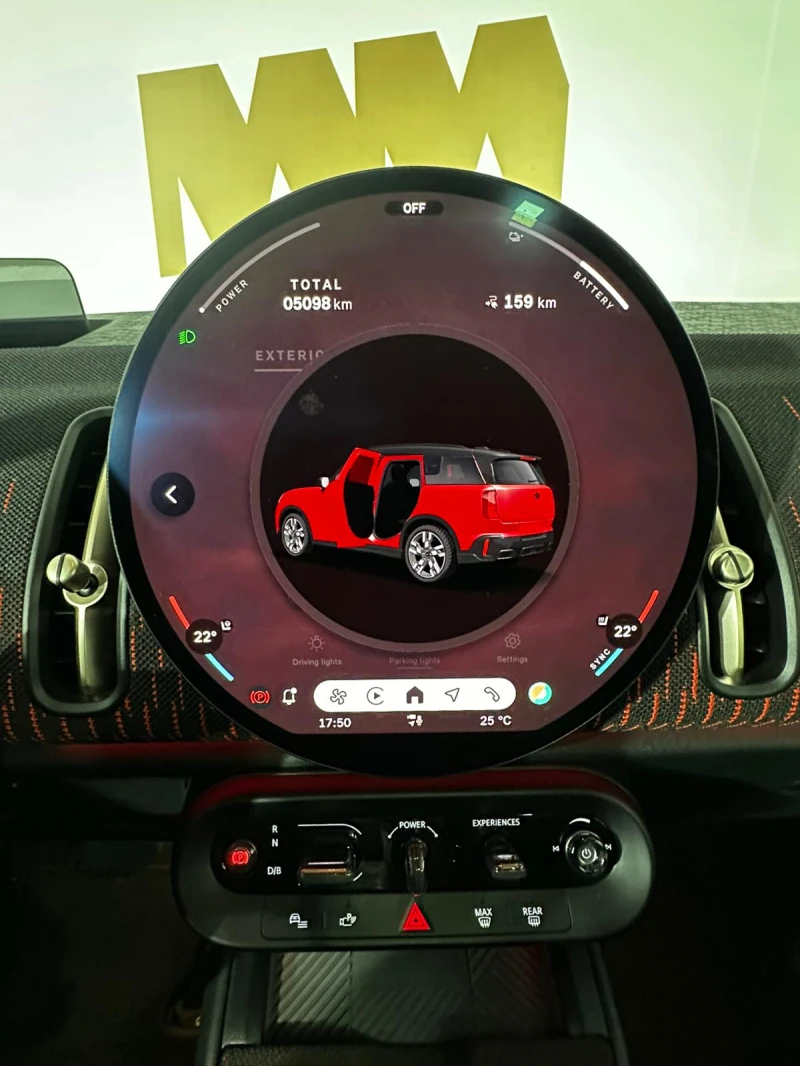 Mini Countryman SE* ALL4* JCW* ГОТОВ ЛИЗИНГ БЕЗ ПЪРВ. ВНОСКА, снимка 13 - Автомобили и джипове - 51654146