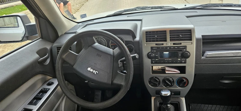 Jeep Patriot, снимка 4 - Автомобили и джипове - 52285645