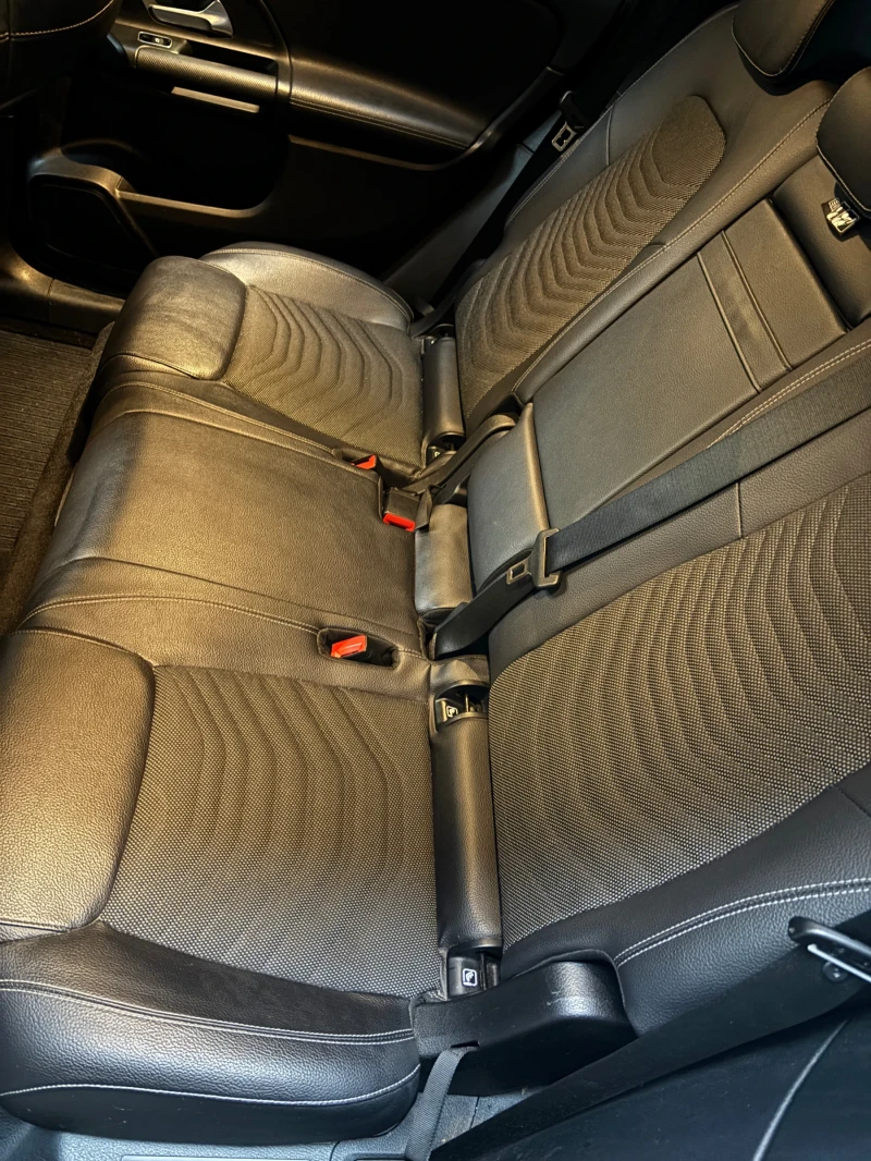 Mercedes-Benz GLB 200 d, снимка 12 - Автомобили и джипове - 52672480