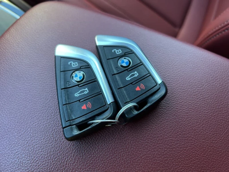 BMW X3 I * M-Package* * HeadUp* AвтоКредит* (ЦЕНА ДО БГ), снимка 17 - Автомобили и джипове - 53192165