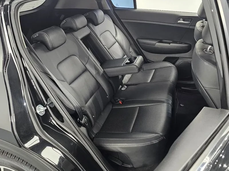 Kia Sportage The Bold Diesel 2.0 2Wd Prestige, снимка 11 - Автомобили и джипове - 56213483