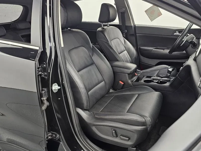 Kia Sportage The Bold Diesel 2.0 2Wd Prestige, снимка 12 - Автомобили и джипове - 56213483