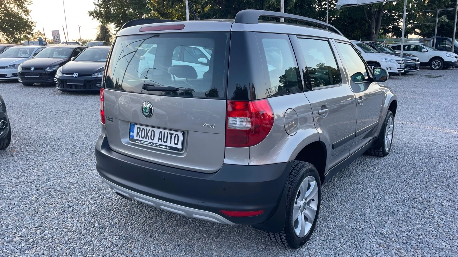 Skoda Yeti 2.0TDI СЕРВИЗНА ИСТОРИЯ КОЖА  BI-XENON  - изображение 6