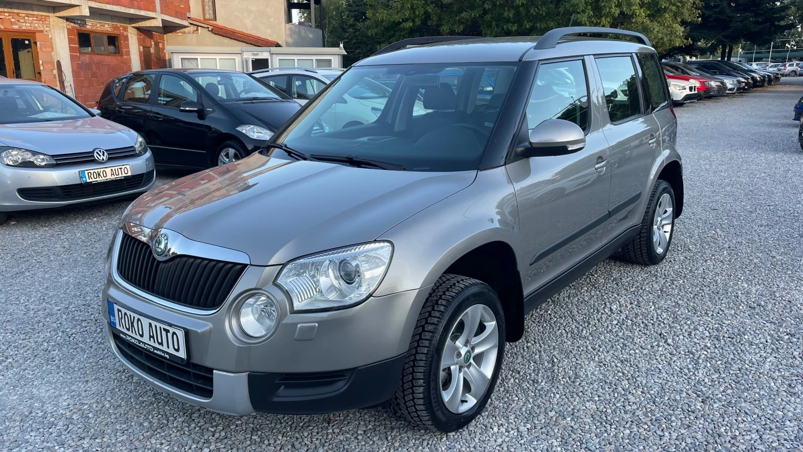 Skoda Yeti 2.0TDI СЕРВИЗНА ИСТОРИЯ КОЖА  BI-XENON  - изображение 3