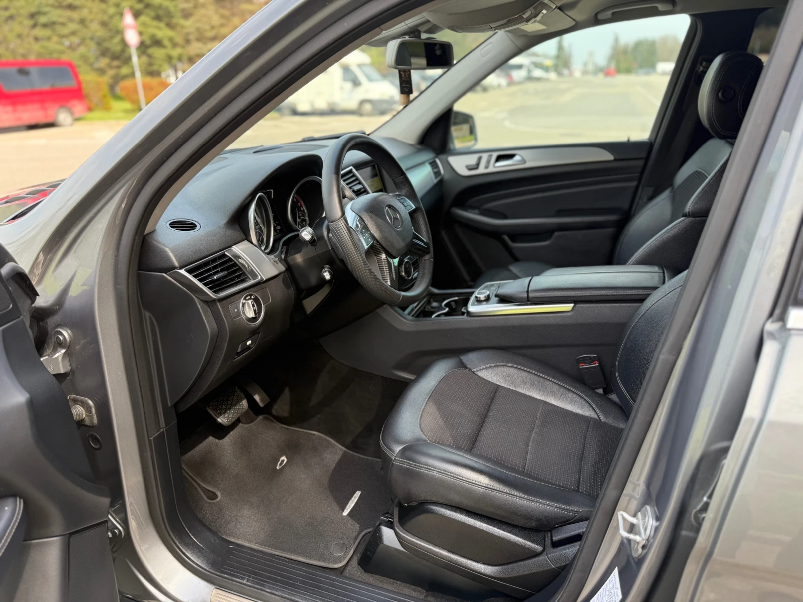 Mercedes-Benz ML 350  - изображение 7