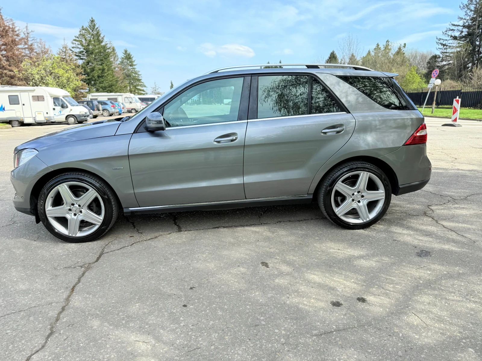 Mercedes-Benz ML 350  - изображение 5