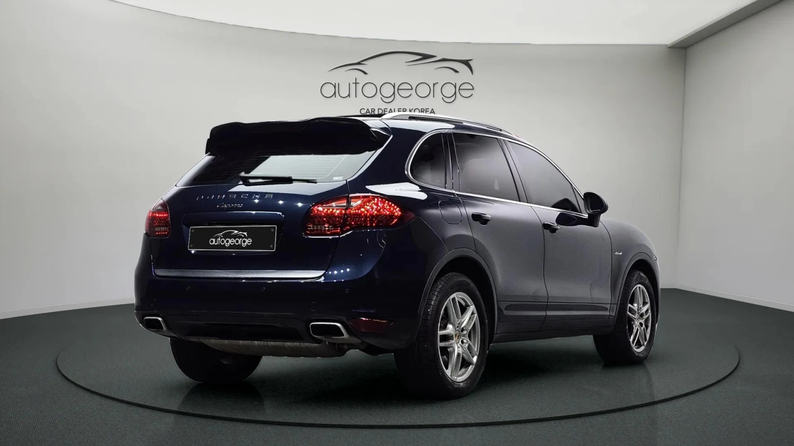 Porsche Cayenne 3.0 - изображение 2