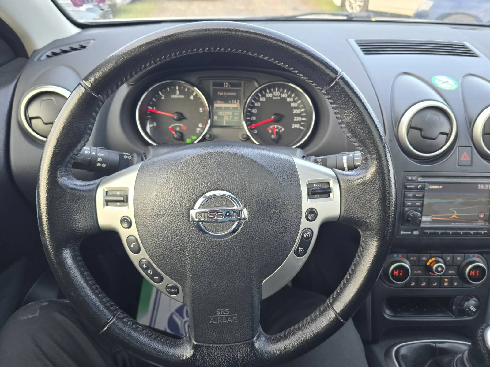 Nissan Qashqai 1.6DCI-ТЕКNA/КАМЕРА/ПАНОРАМА - изображение 10