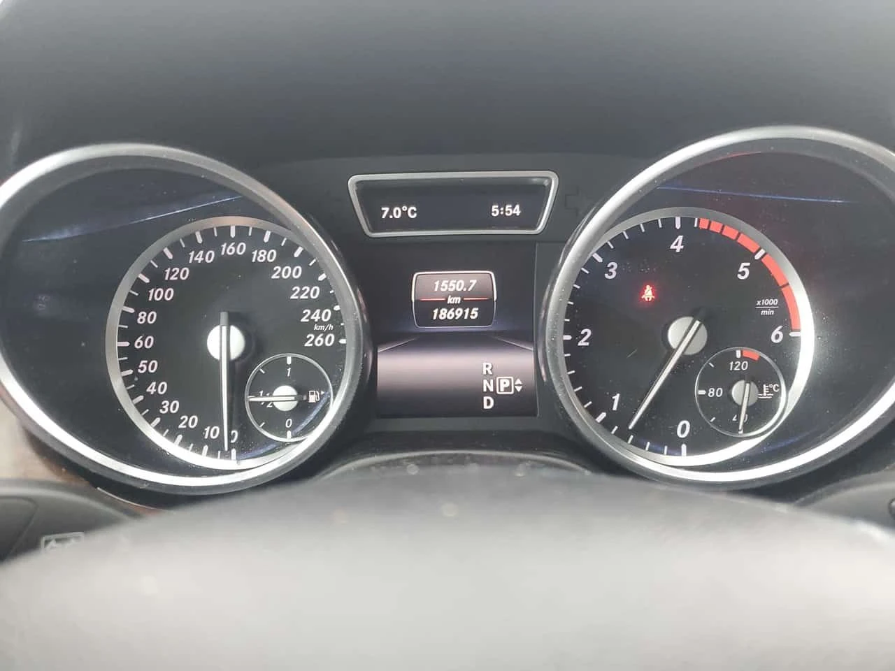 Mercedes-Benz ML 350 4MATIC 4dr BlueTEC/CARFAX/360/ПАНОРАМА/ПОДГРЕВИ, снимка 8 - Автомобили и джипове - 53934650