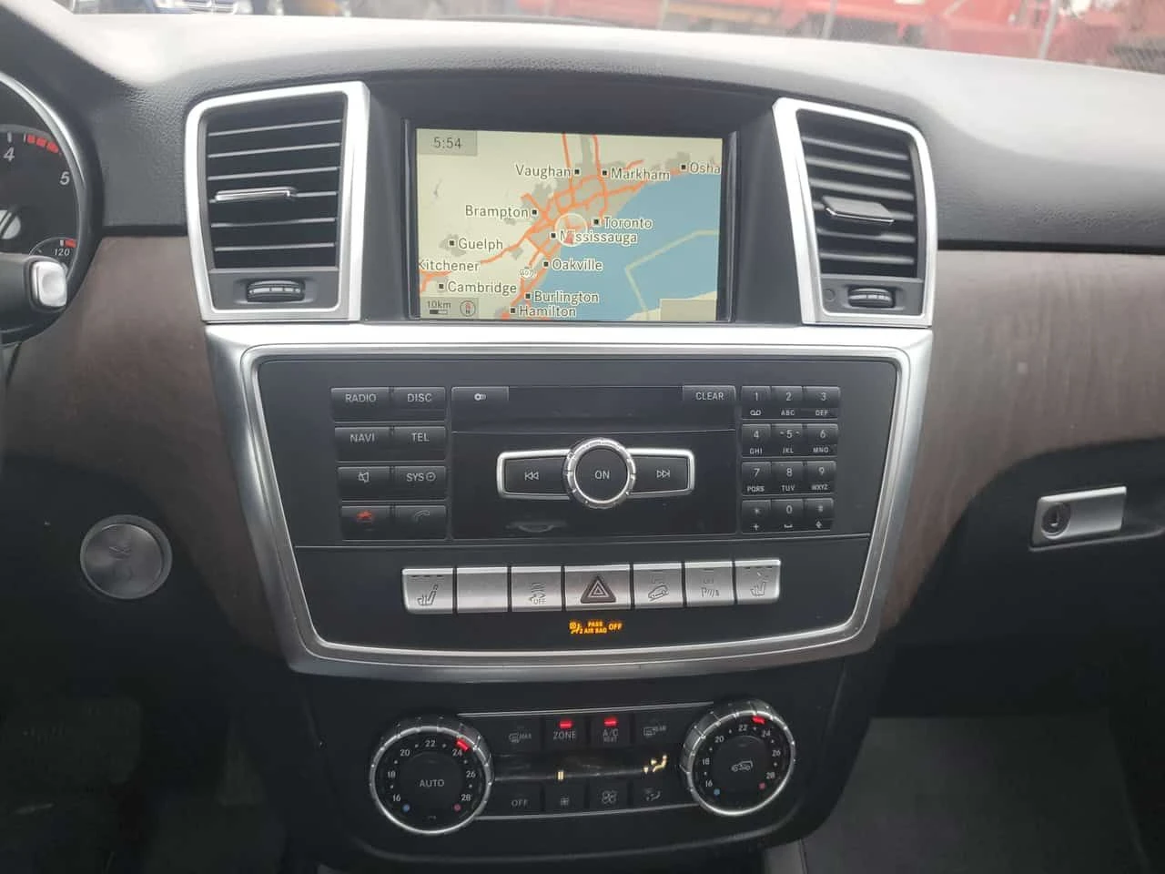 Mercedes-Benz ML 350 4MATIC 4dr BlueTEC/CARFAX/360/ПАНОРАМА/ПОДГРЕВИ, снимка 9 - Автомобили и джипове - 53934650