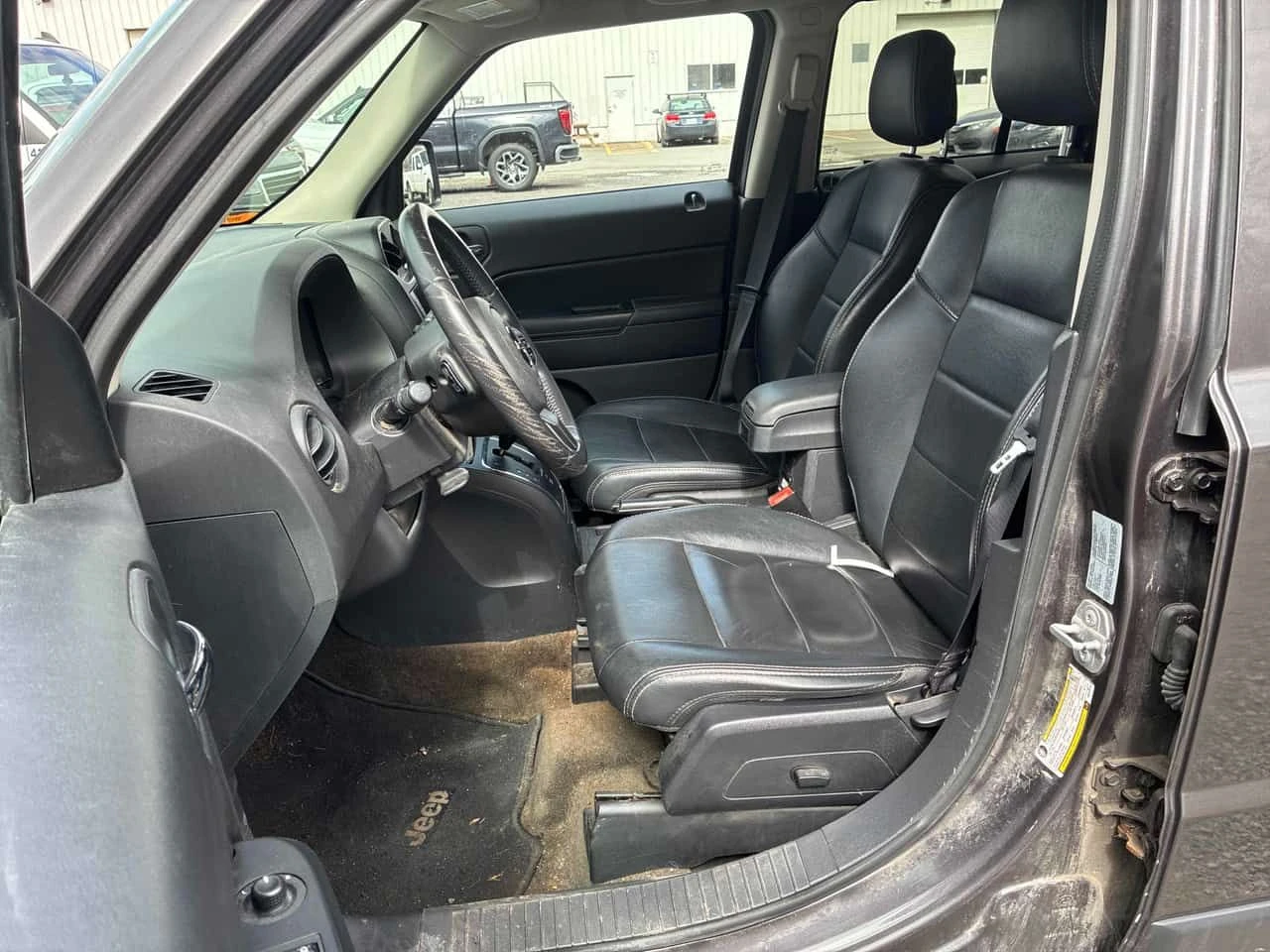 Jeep Patriot * High Altitude * CARFAX * ПОДГРЕВИ, снимка 5 - Автомобили и джипове - 53953827