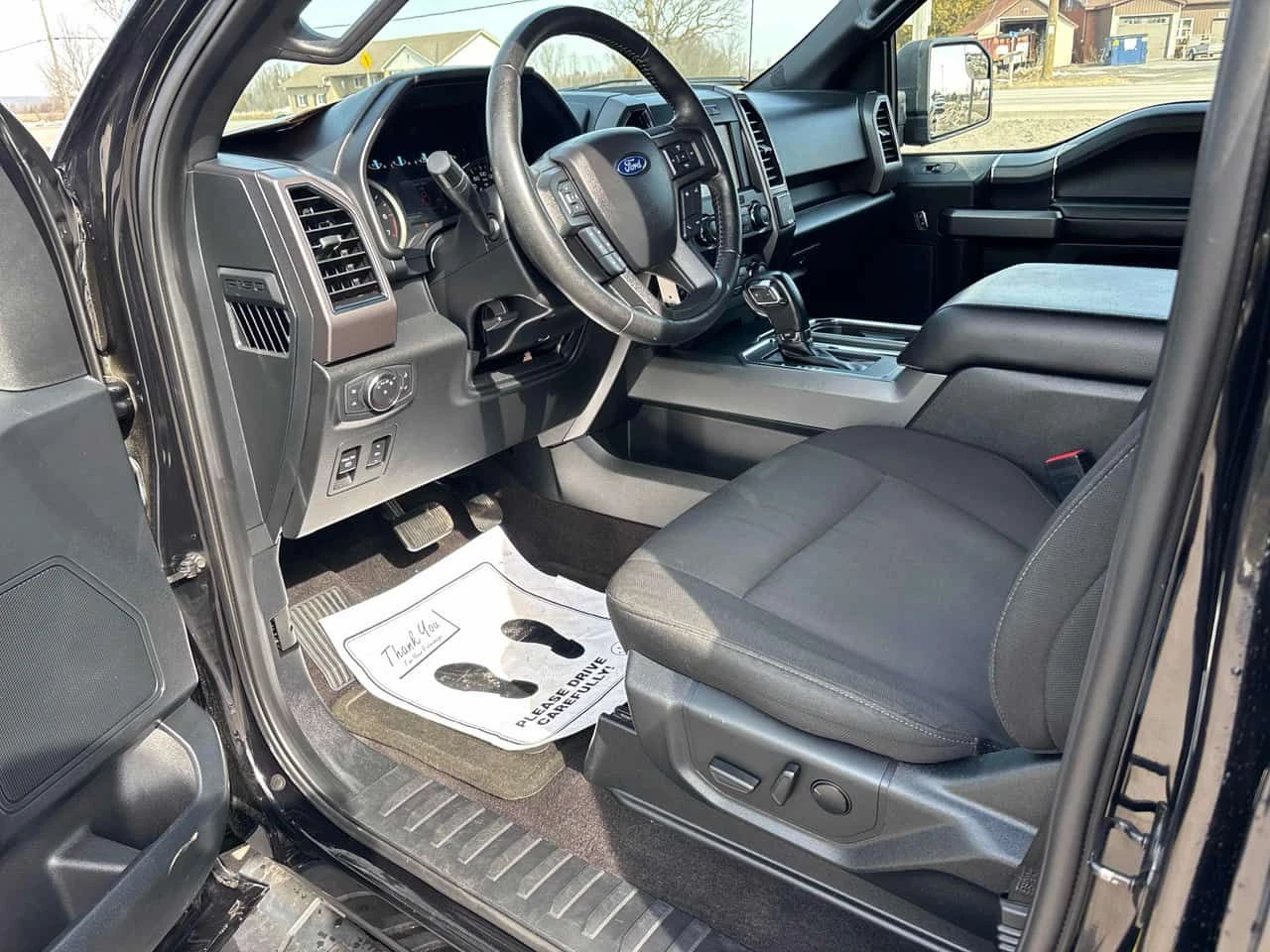 Ford F150 * XLT 4WD SuperCrew 5.5' Box * CARFAX * ЦЕНА Д, снимка 9 - Автомобили и джипове - 53997006