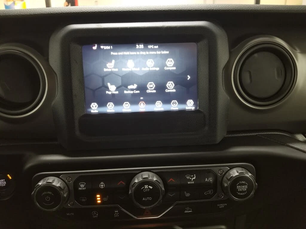Jeep Gladiator Sport S Crew Cab 4WD, снимка 14 - Автомобили и джипове - 54557061