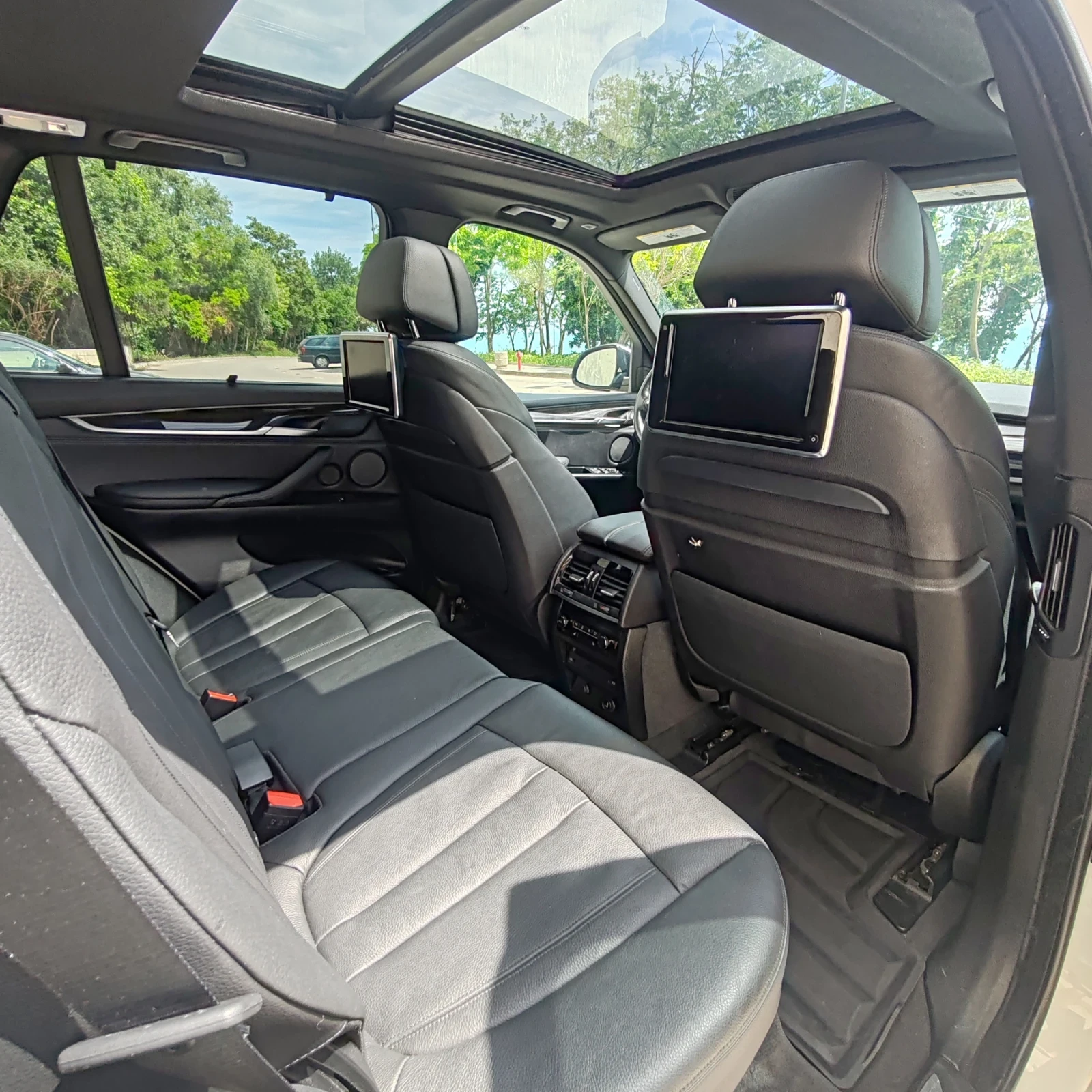 BMW X5 3.5i 7места, M pack, Harman/kardon, soft close, , снимка 11 - Автомобили и джипове - 54797853