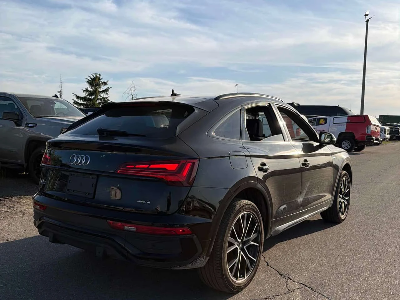 Audi Q5 Technik  CARFAX, снимка 3 - Автомобили и джипове - 54798271