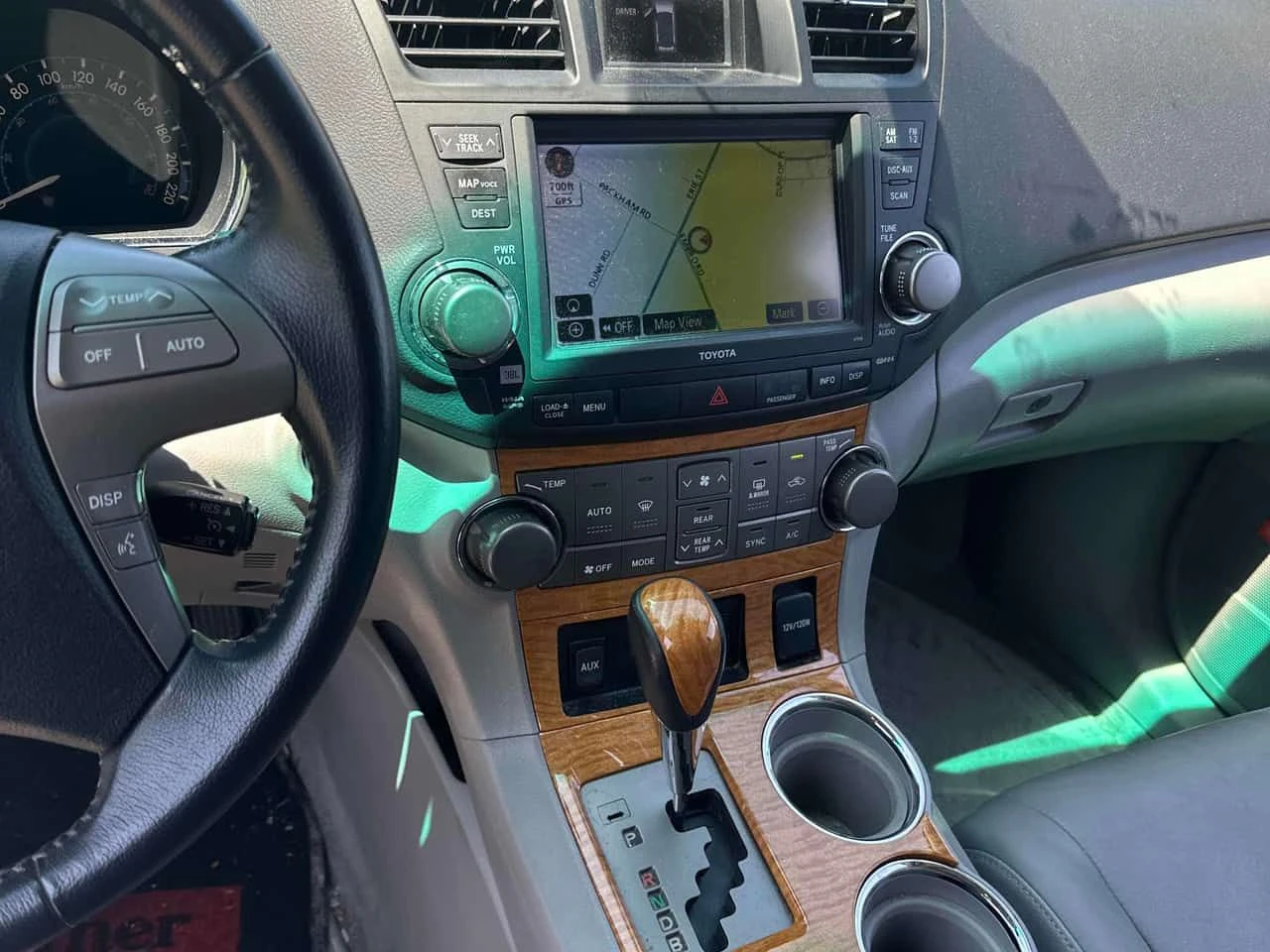 Toyota Highlander  Limited / АВТОКРЕДИТ / ЦЕНА ДО БЪЛГАРИЯ, снимка 11 - Автомобили и джипове - 55374742