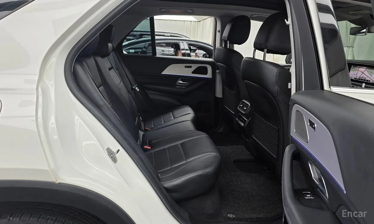 Mercedes-Benz GLE 300 4MATIC * КРАЙНА ЦЕНА ДО БЪЛГАРИЯ, снимка 12 - Автомобили и джипове - 55833891