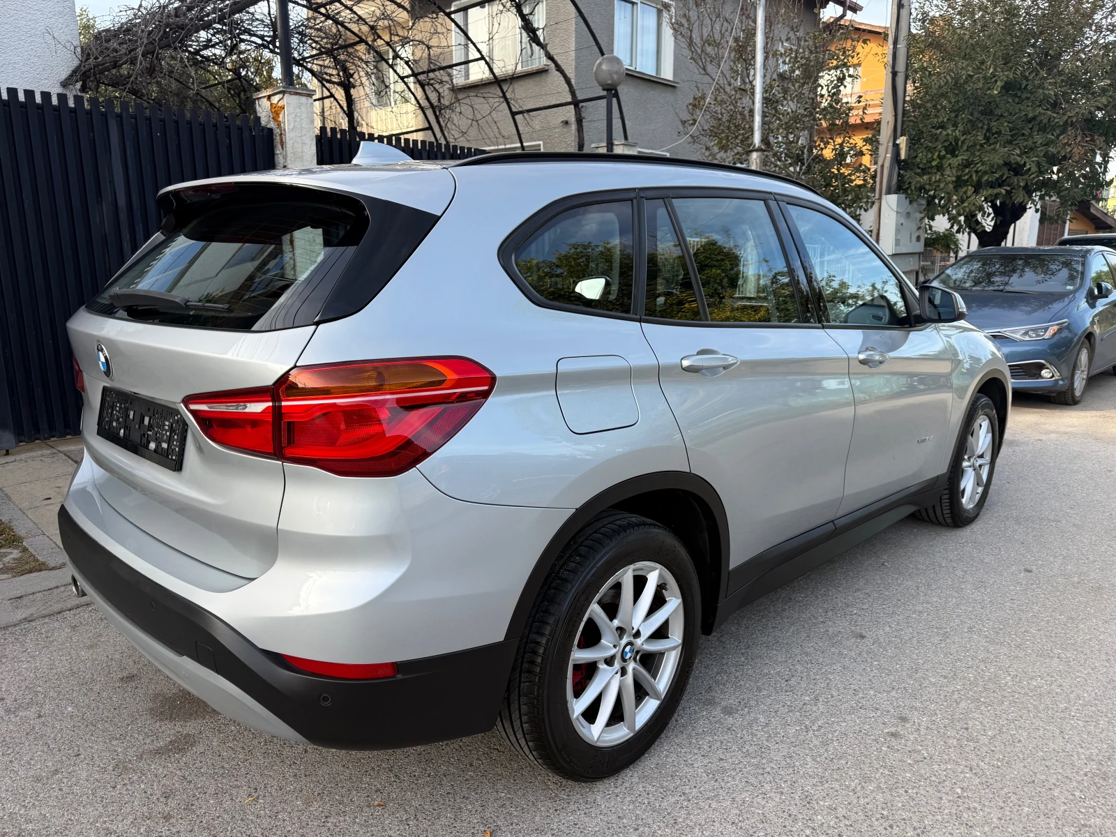BMW X1 2.0d X-drive, снимка 6 - Автомобили и джипове - 56585089
