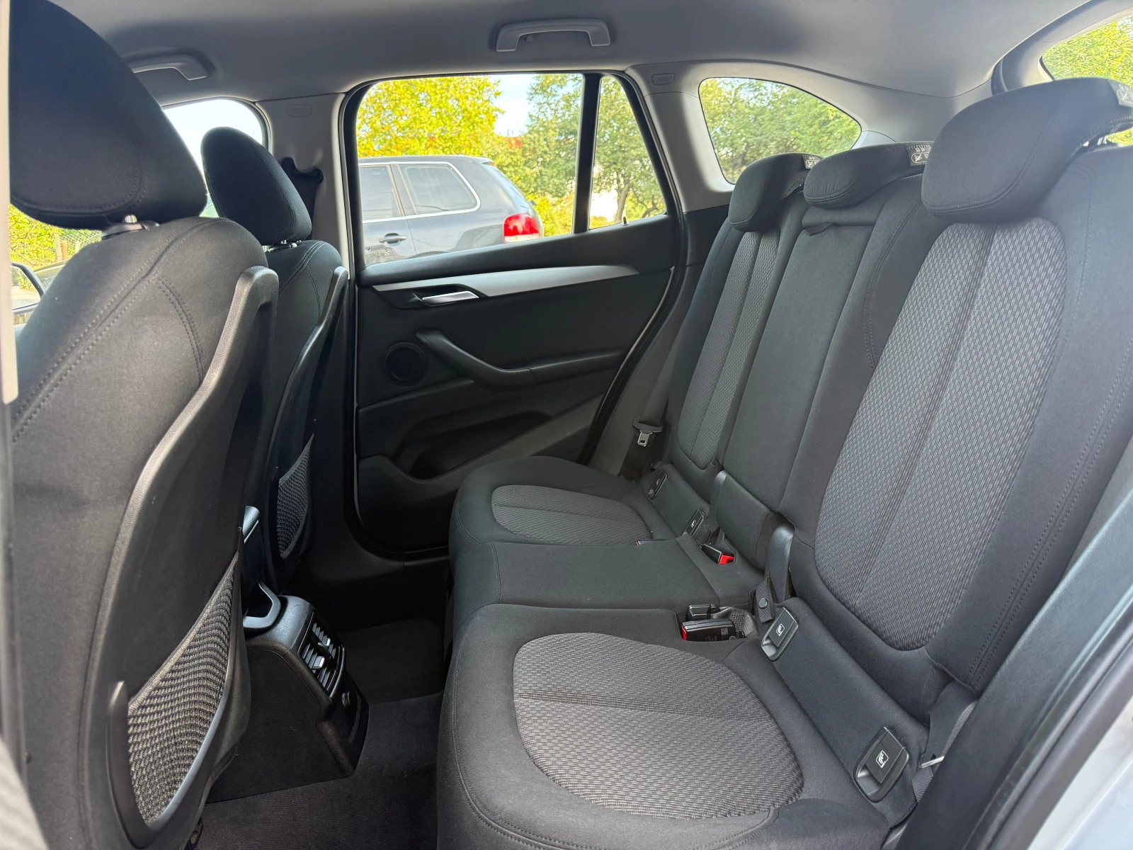 BMW X1 2.0d X-drive, снимка 10 - Автомобили и джипове - 56585089