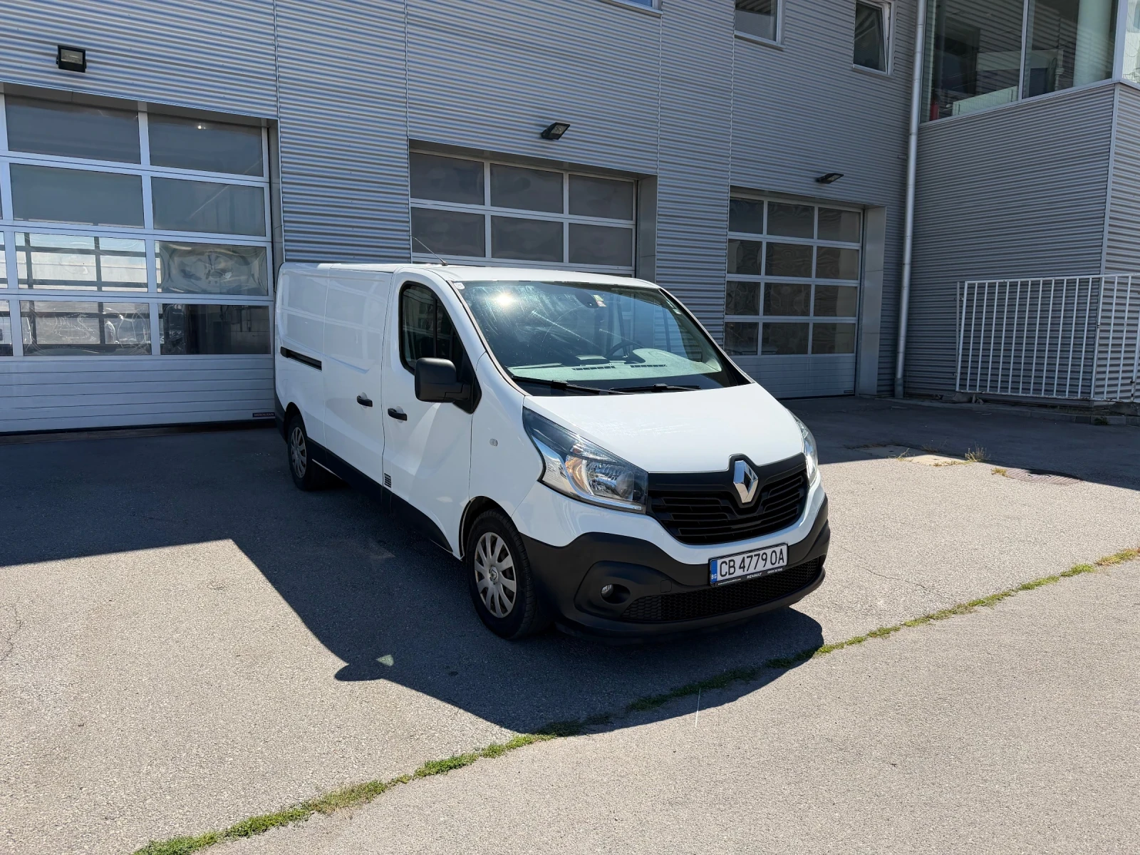 Renault Trafic 1.6blueDCi 125k.c. L2H1, снимка 2 - Бусове и автобуси - 55276838