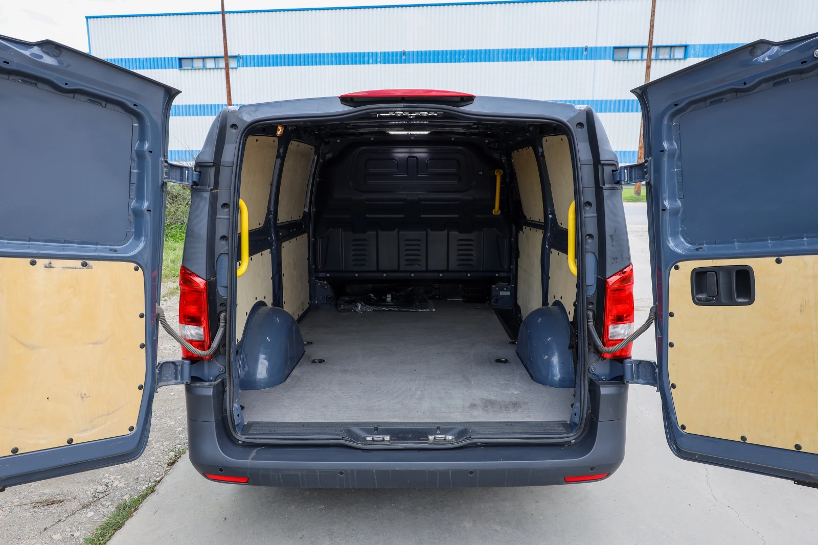 Mercedes-Benz Vito eVito 111 L2, снимка 13 - Бусове и автобуси - 55413782