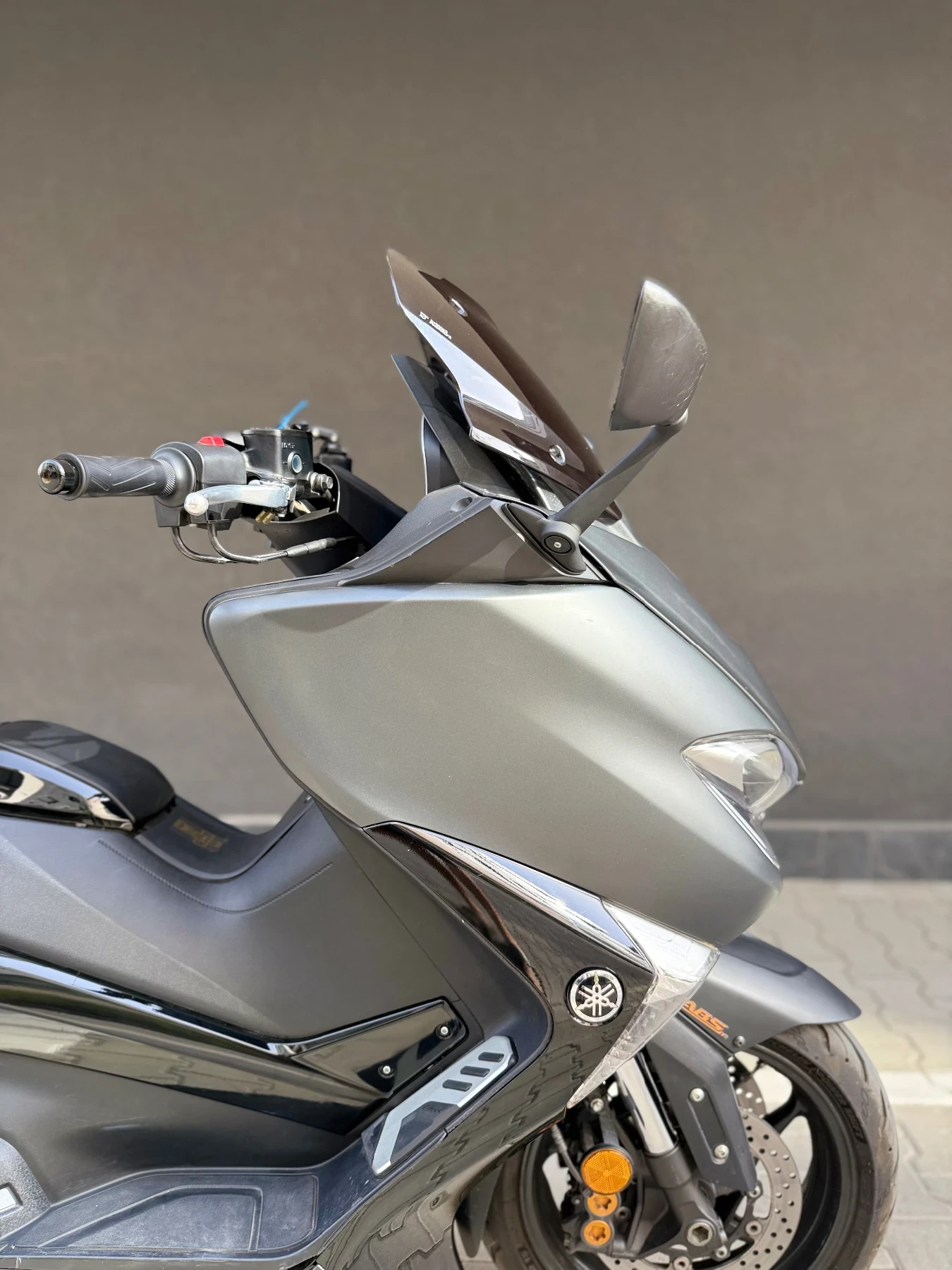 Yamaha T-max 530 - 15 000 км, нов Акрапович , снимка 11 - Мотоциклети и мототехника - 55868697