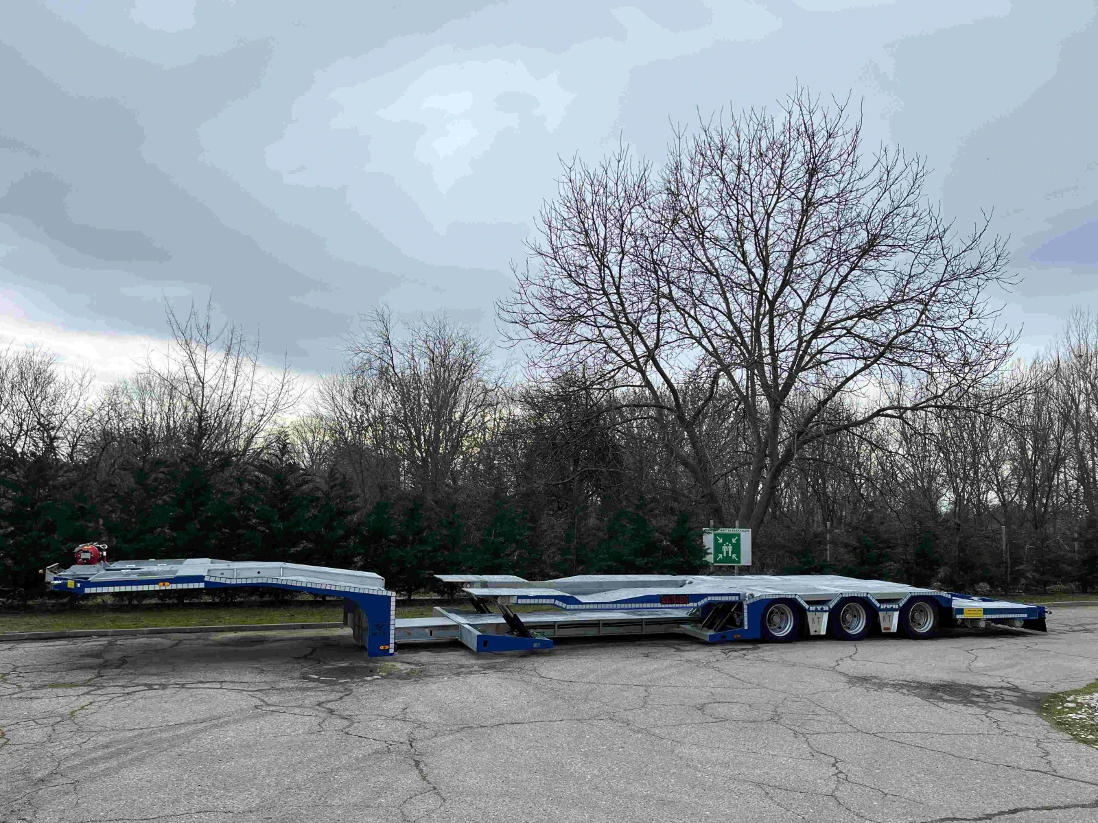 Полуремарке BULL TRAILERS TORO VELOCE