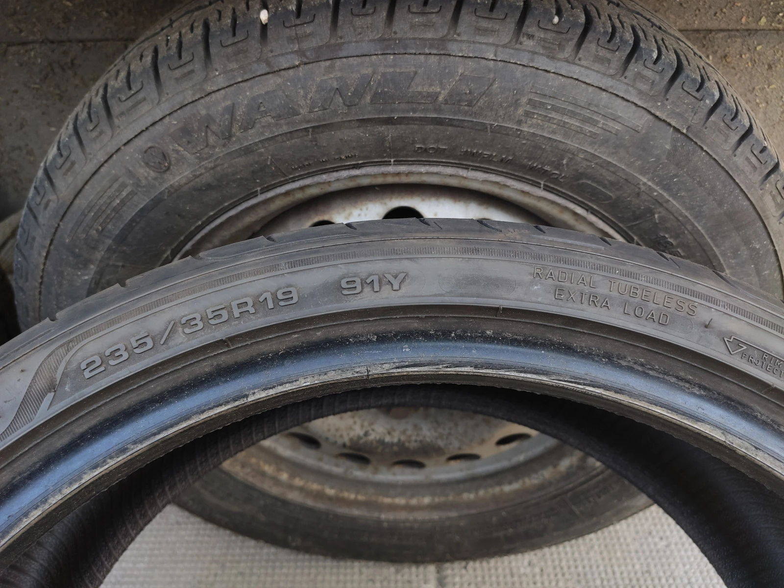  235/35R19 | Mobile.bg   6