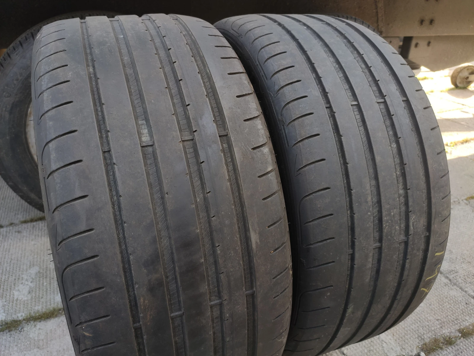  235/35R19 | Mobile.bg   3