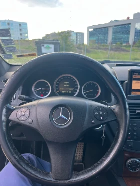 Mercedes-Benz C 320, снимка 11