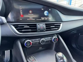 Alfa Romeo Giulia Ti AWD* ПАНОРАМА* ПАМЕТ* ПОДГРЕВ - 28000 лв. / 14316.17 € - 63794697 12