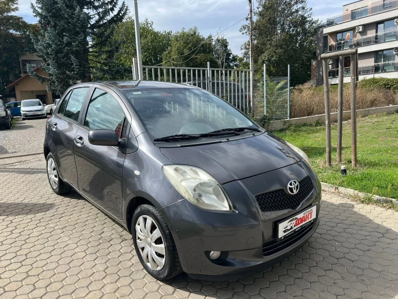 Toyota Yaris 1.3VVT-i/NAVI, снимка 3 - Автомобили и джипове - 47460639