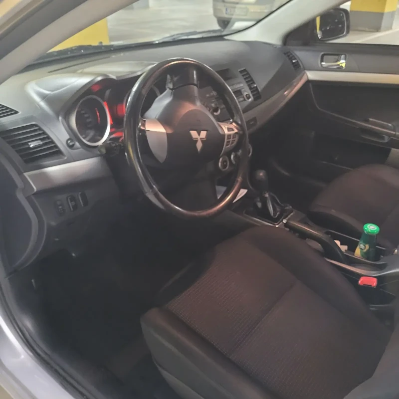 Mitsubishi Lancer 1.5 Балкан Стар, снимка 10 - Автомобили и джипове - 48005490