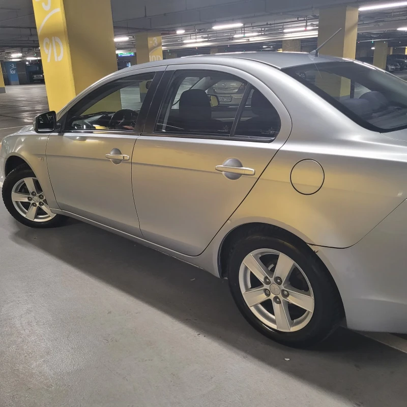 Mitsubishi Lancer 1.5 Балкан Стар, снимка 3 - Автомобили и джипове - 48005490