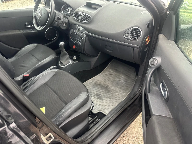 Renault Clio 1.5/85кс кожа климатроник 158000км, снимка 16 - Автомобили и джипове - 48434294