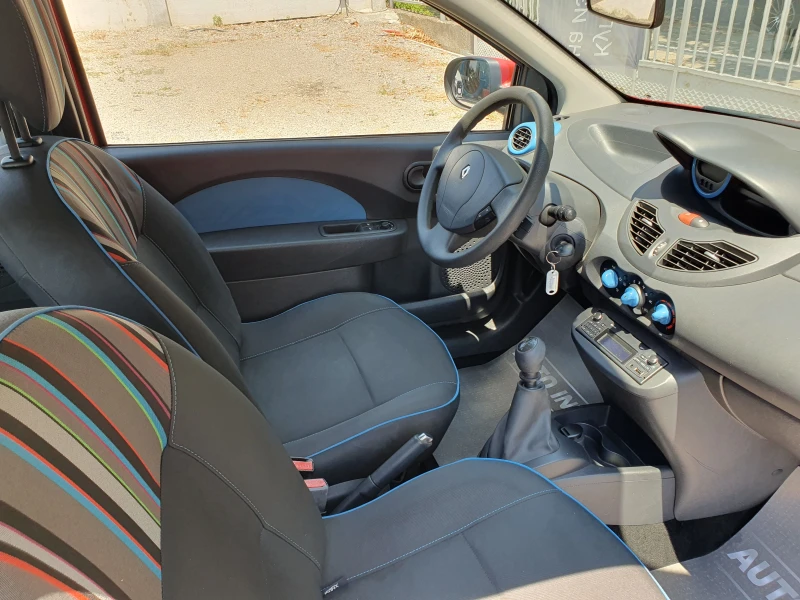 Renault Twingo 1.2/75KS, снимка 15 - Автомобили и джипове - 50950460