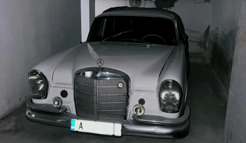 Mercedes-Benz 230 SE, снимка 3 - Автомобили и джипове - 52684914