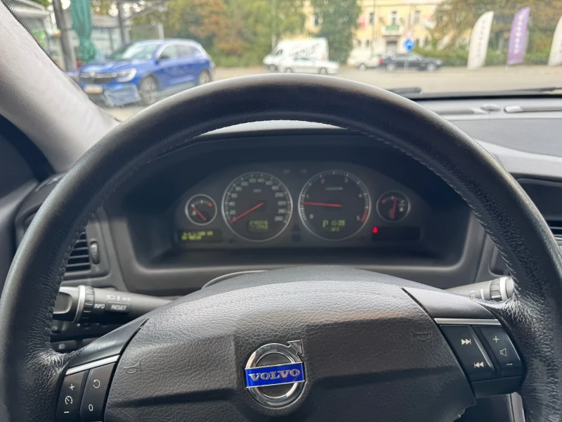 Volvo S60 D5, снимка 7 - Автомобили и джипове - 52836713