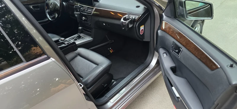 Mercedes-Benz E 220 W212, снимка 9 - Автомобили и джипове - 52717800