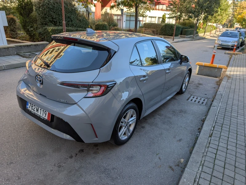 Toyota Corolla фейслифт, снимка 2 - Автомобили и джипове - 52655947