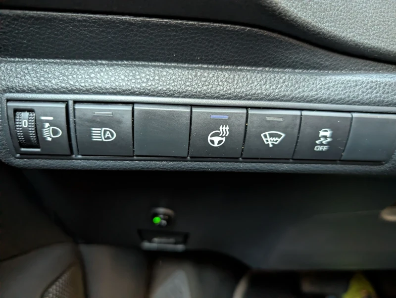 Toyota Corolla фейслифт, снимка 13 - Автомобили и джипове - 52655947